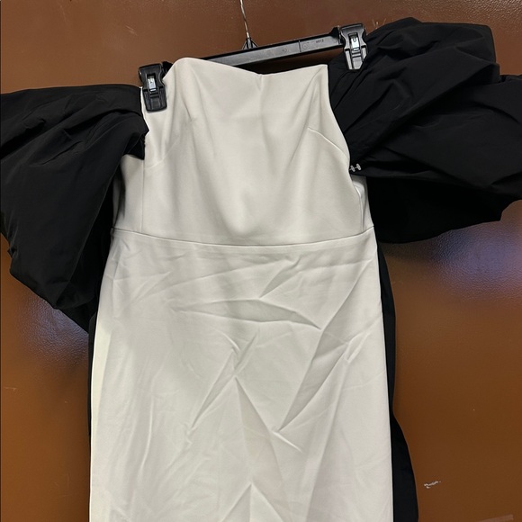 Marchesa Notte Cape Back Column Gown Dress Size 6 - Picture 5 of 14